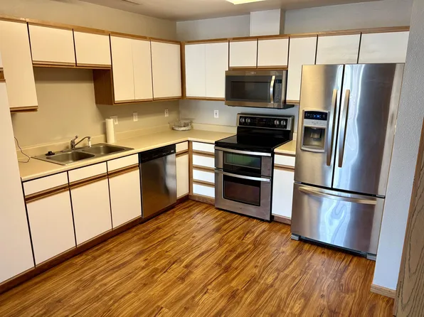 4627 1st Ave SW APT 1, Cedar Rapids, IA 52405