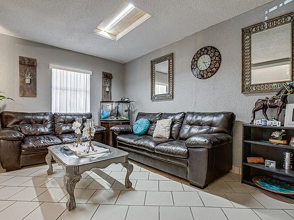 5th image of 314 Oxford Dr