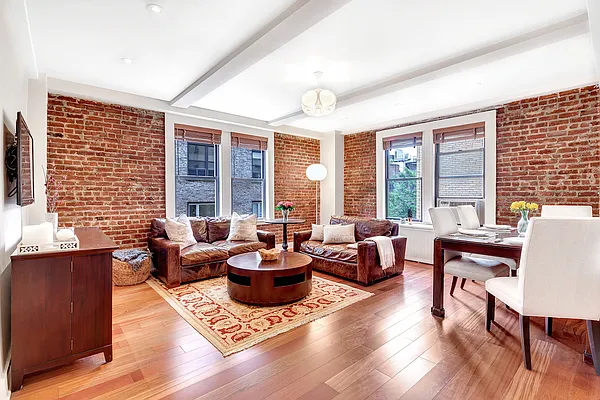 Sold by Cooper & Cooper Real Estate | media 3