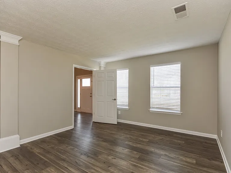 1580 Smithson Ct — Photo 9