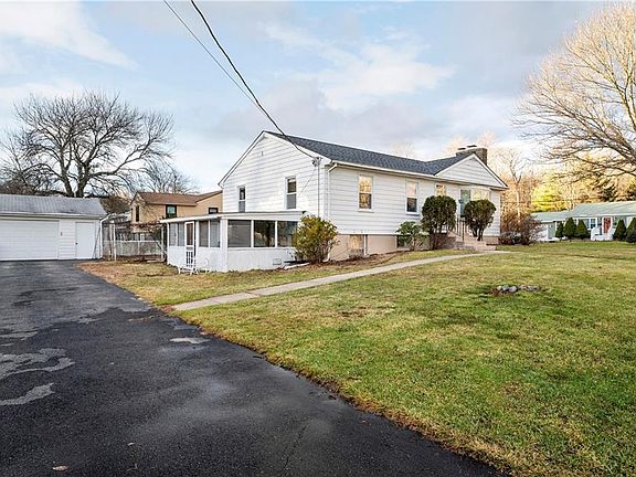 2nd image of 3 Carol Dr