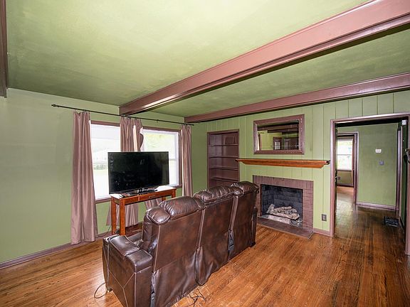 4th image of 1108 Hedgewood Dr