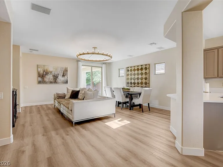 2649 Rue Marquette Ave — Photo 6