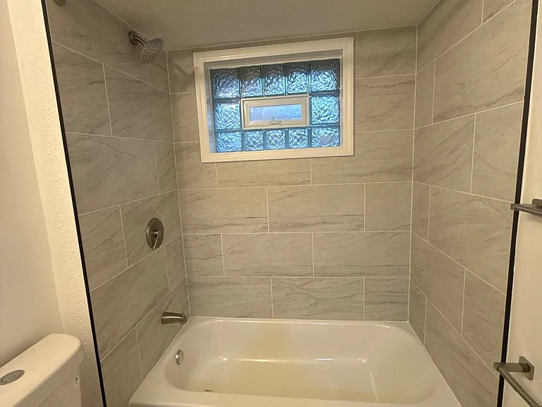 3912 Kirkup Ave #4 — Photo 4