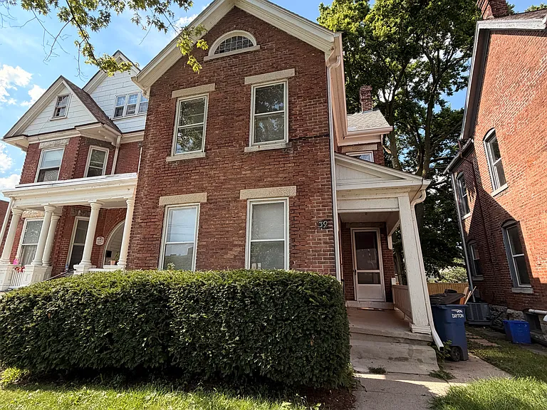 39 W Riverview Ave — Photo 1