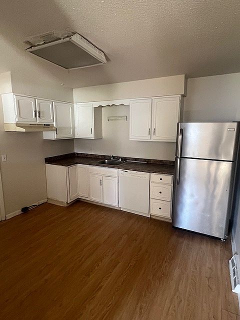 1st image of 2101-5 Van Vranken Ave