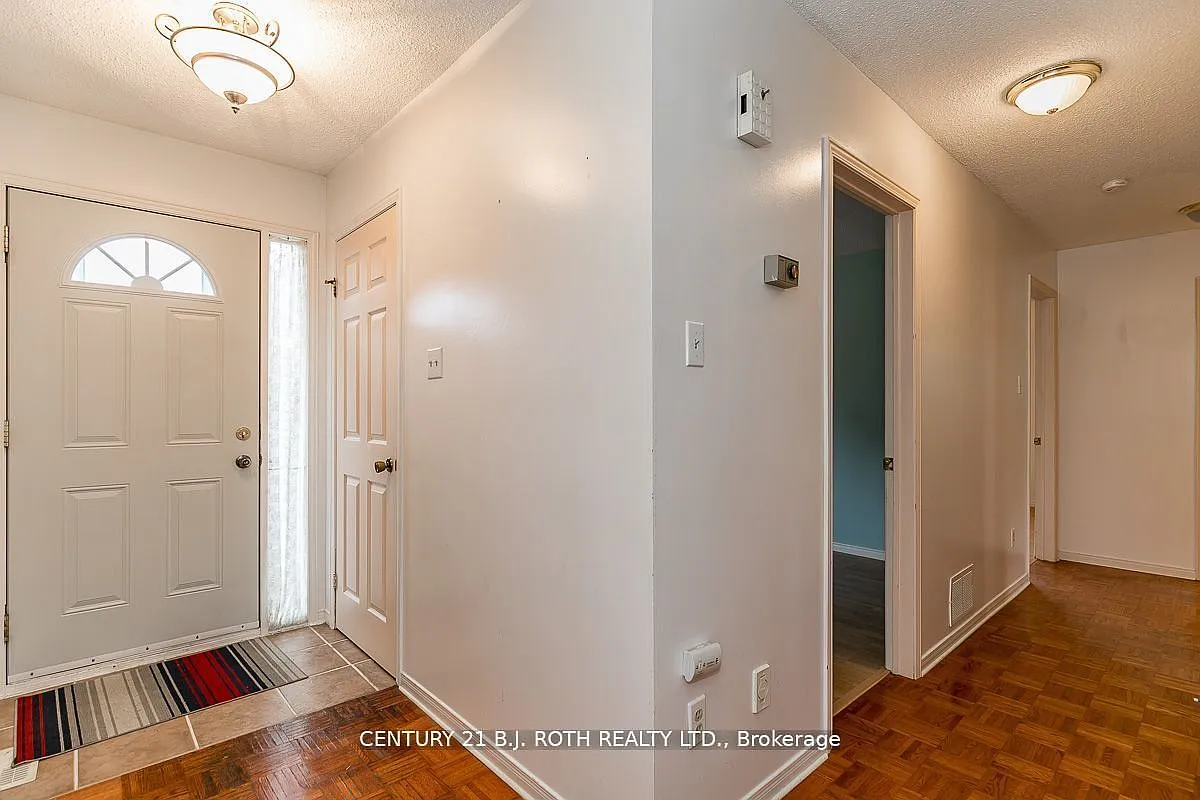 5 bed, $3,350 — Photo 2