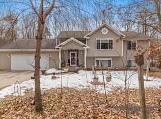 10628 Blue Spruce Dr NE, Rockford, MI 49341
