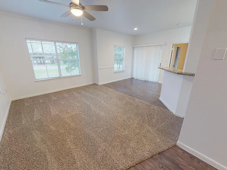 The Whittington Apartments — Photo 98