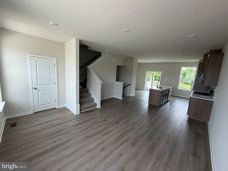 368 Mingo Way — Photo 4