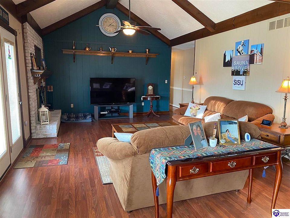 901 Spruce Ct, Campbellsville, KY 42718 MLS HK23001003 Zillow