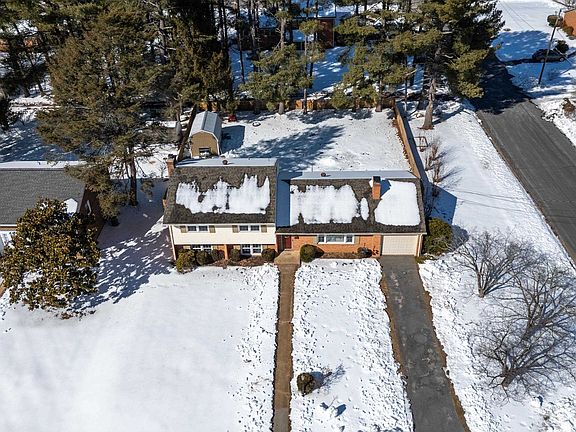 2nd image of 1200 Club Rd