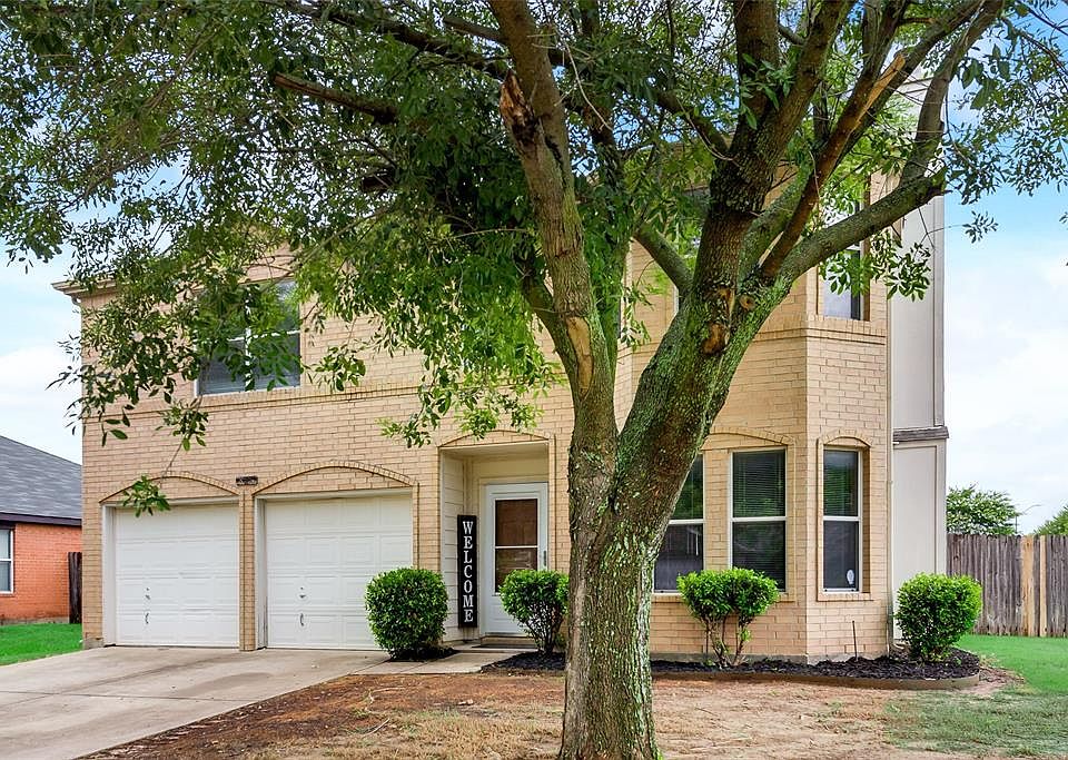 1st image of 823 Creekside Dr