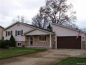 3263 Green Oak Dr photo 1