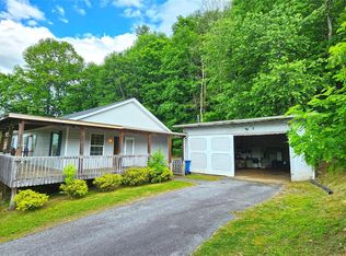 73 Sawyer St, Waynesville, NC 28786