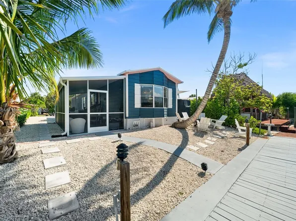 648 E Palm Dr, Goodland, FL 34140