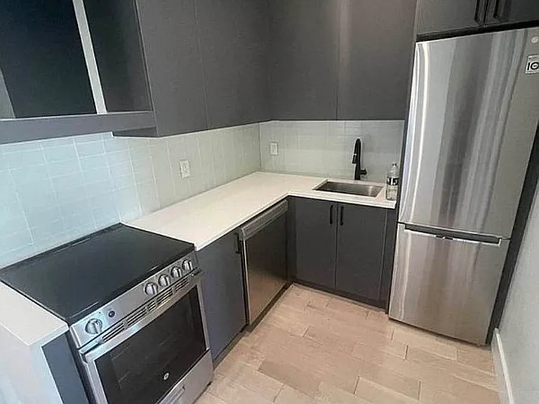 505 Grand St #4C — Photo 5