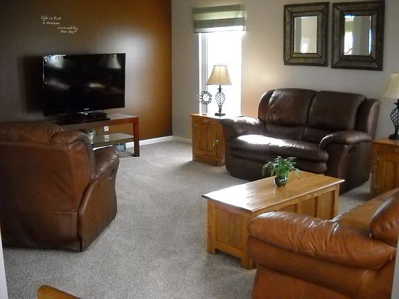 14x19 family room