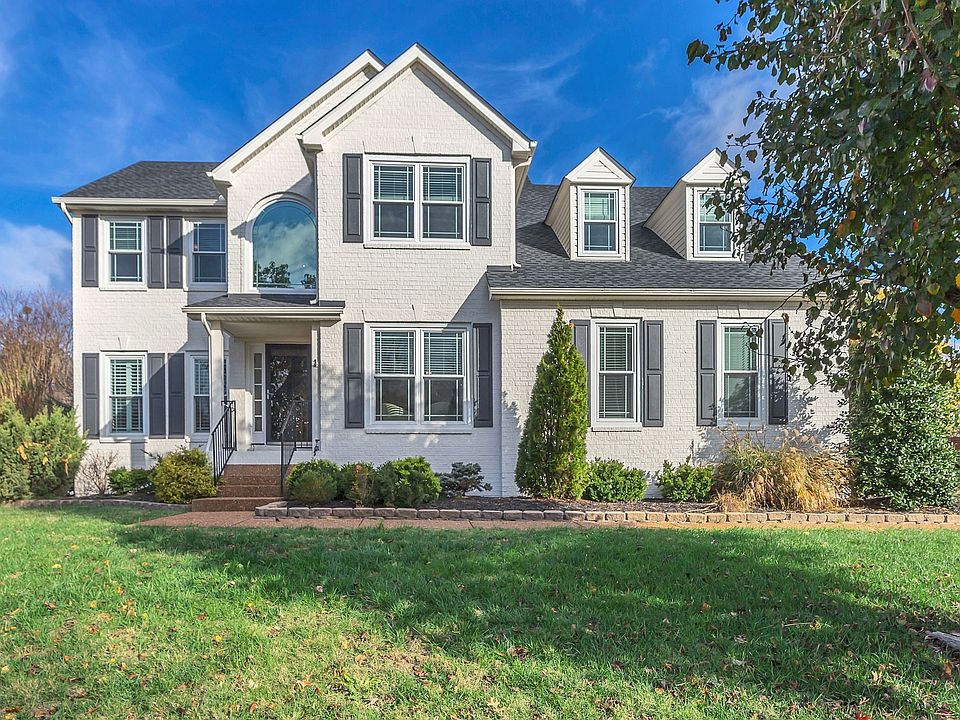1st image of 216 Dandridge Dr