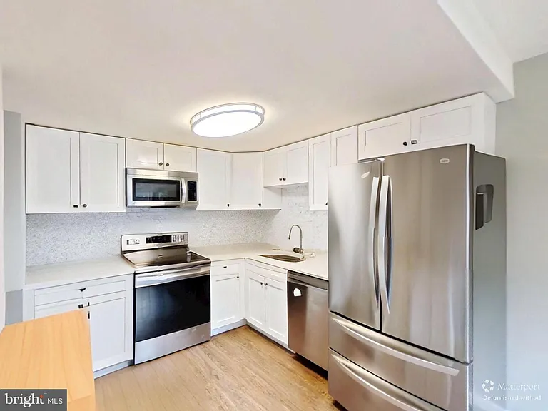 18428 Point Seneca Pl — Photo 25