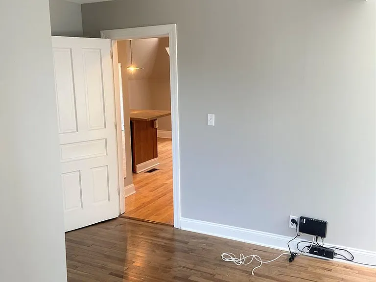 5552 Avondale Place — Photo 6