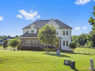 6513 Moinear Ln, Chapel Hill, NC 27514