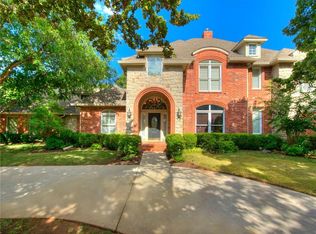 3827 Creek Bank Dr, Edmond, OK 73003
