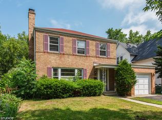 2012 Schiller Ave, Wilmette, IL 60091