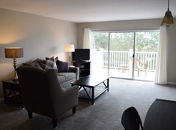 3rd image of 5500 Carriageway Dr APT 305C