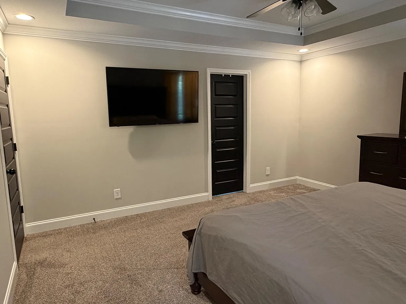 4 bed, 2.5 bath, 1600 sqft, $1,364 — Photo 1