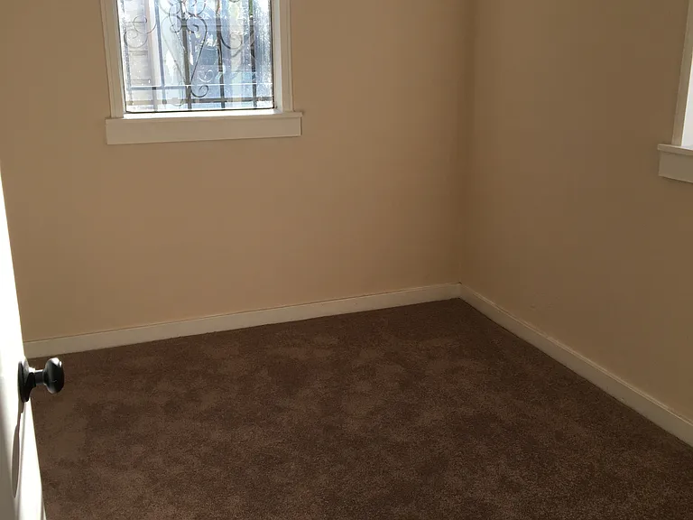 813 Wood St — Photo 12