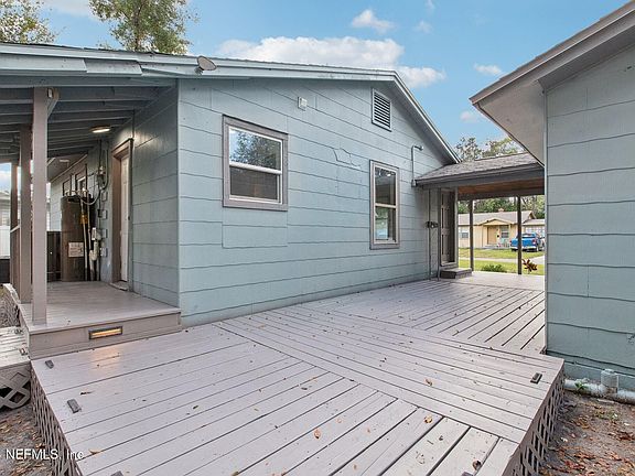4th image of 2565 Treemont St