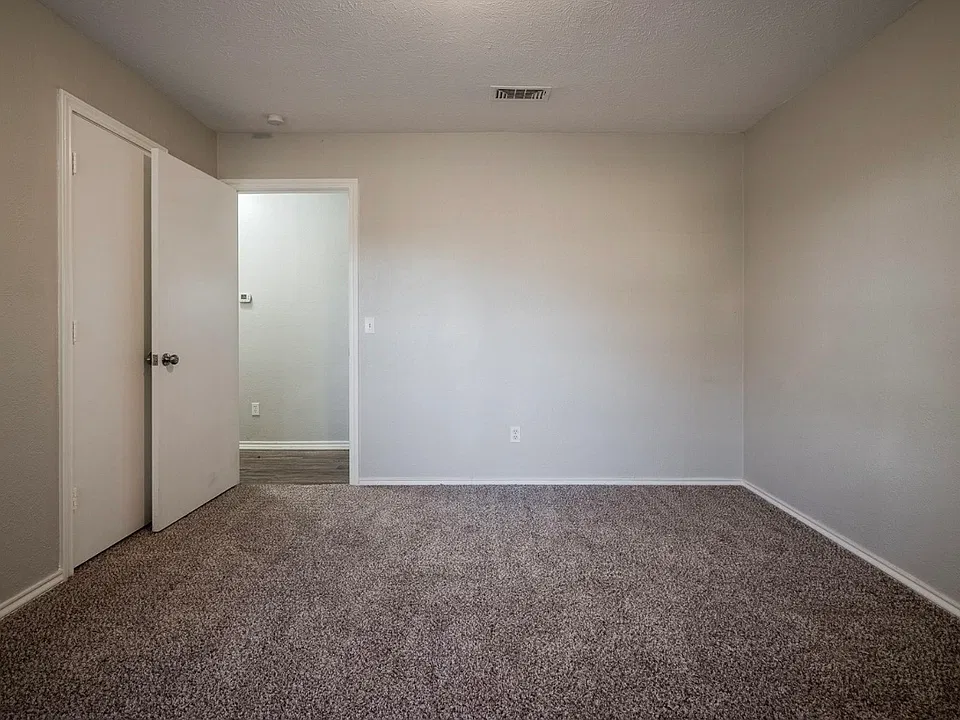 2108 Northcrest Dr