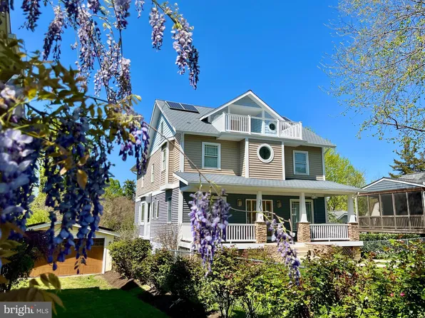 3703 7th St S, Arlington, VA 22204