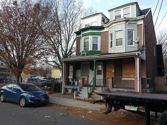 4th image of 54 Hobart Ave