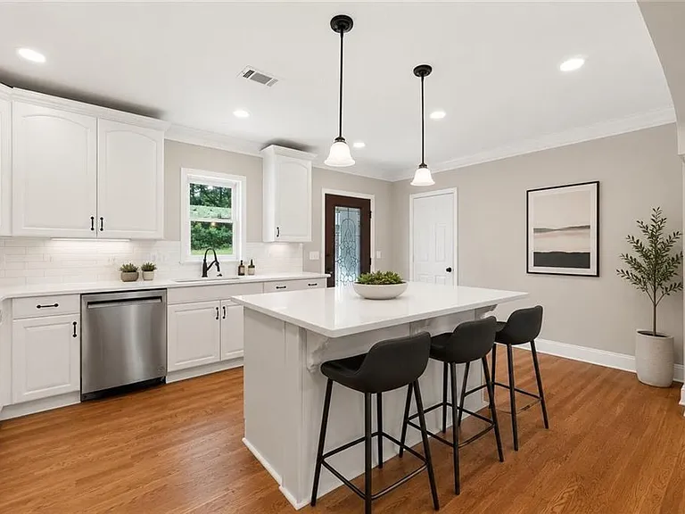 3309 Bethany Bnd — Photo 4