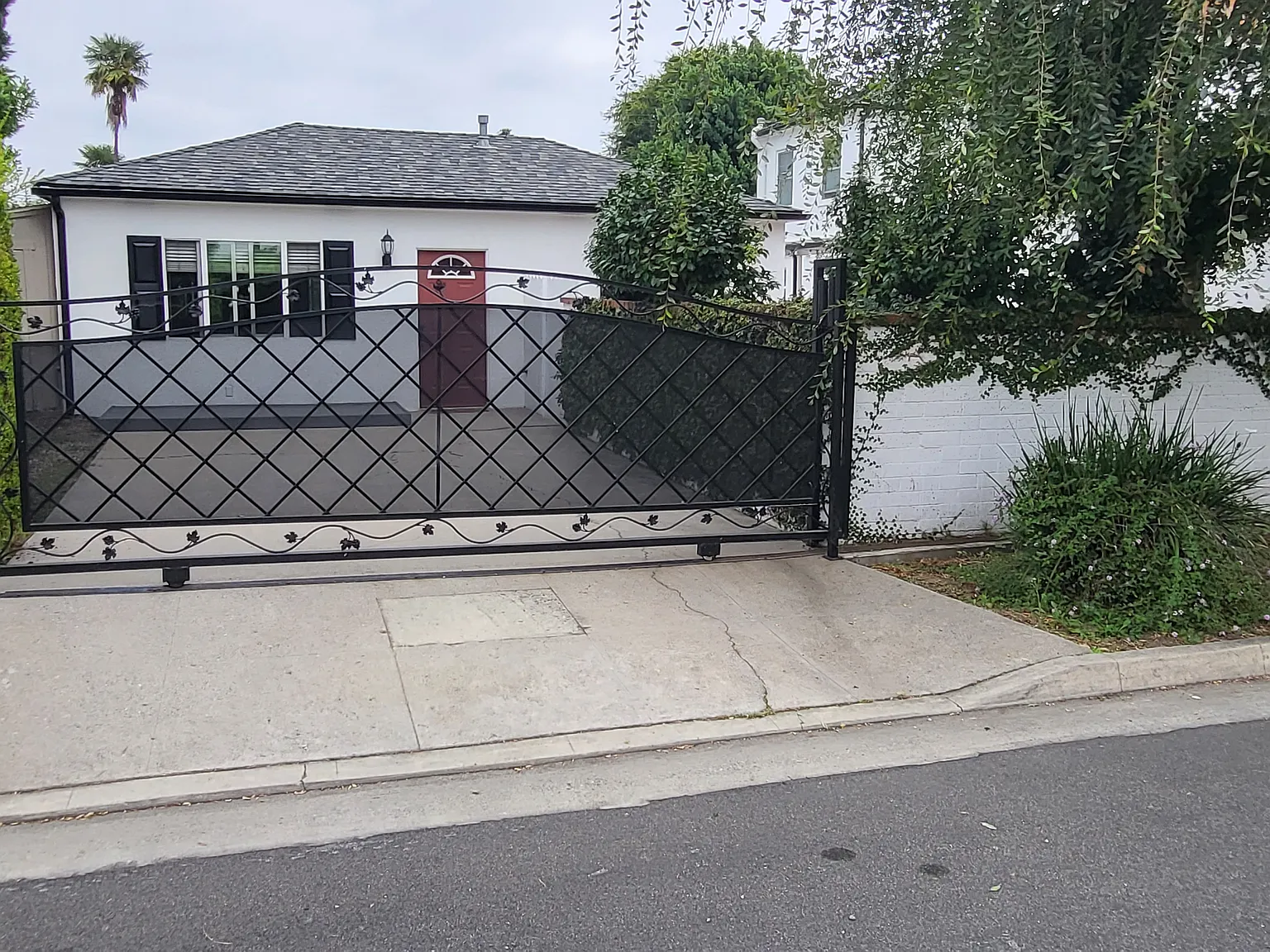 Longden Ave, San Gabriel — Photo 1