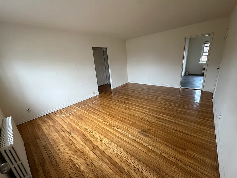 52 Elmwood Ter #B — Photo 9