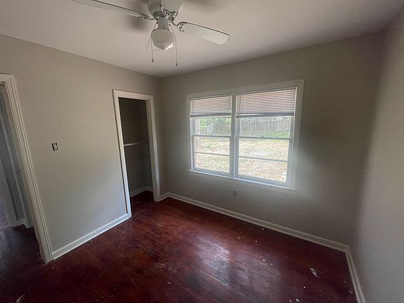 5th image of 3460 Shiloh St