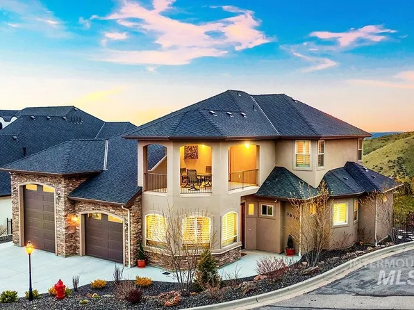 3670 W Quail Hollow Ct, Boise, ID 83703