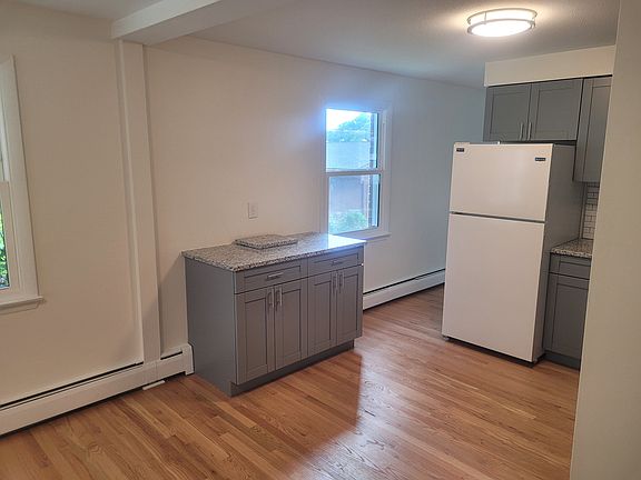 2nd image of 69 Terrace Gdns Unit 69
