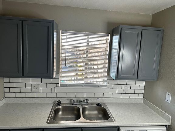 2nd image of 3312 Sheppard Ave #72