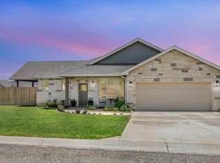 719 Madilynn Ct, Fredericksburg, TX 78624