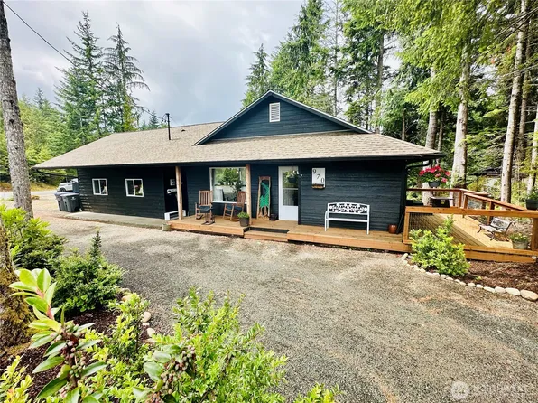 970 N Colony Surf Drive, Lilliwaup, WA 98555