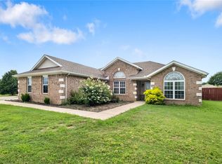 1901 SW Columbus Rd, Bentonville, AR 72713