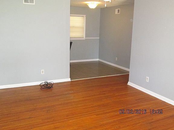 3rd image of 1614 W Anita Ave