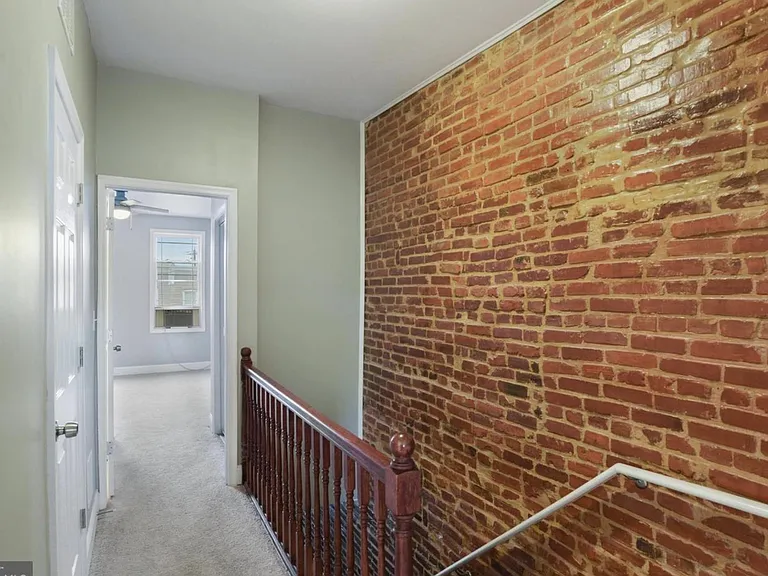 7 S East Ave — Photo 13