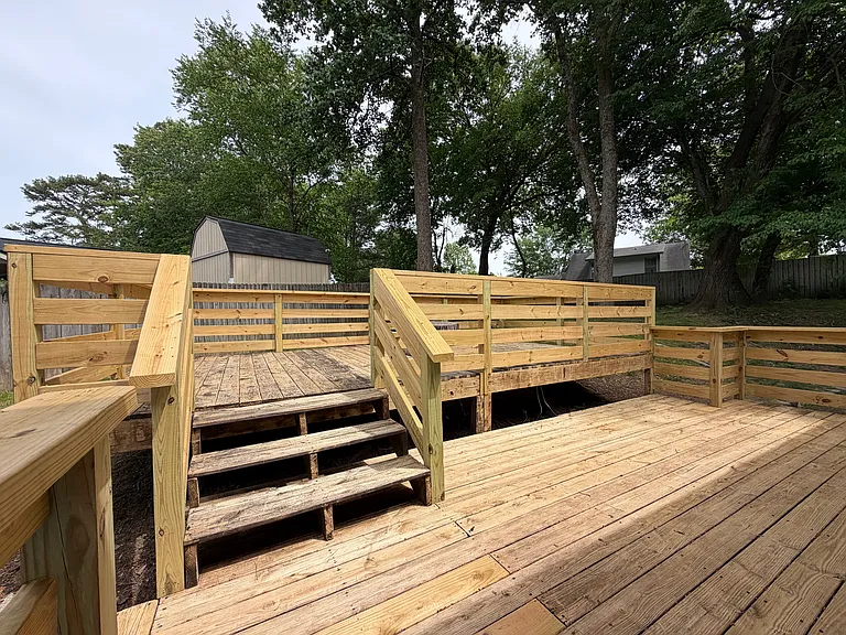 5912 Wooded Acres Dr — Photo 10