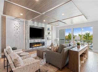 121 Barefoot Cir #16, Bonita Springs, FL 34134