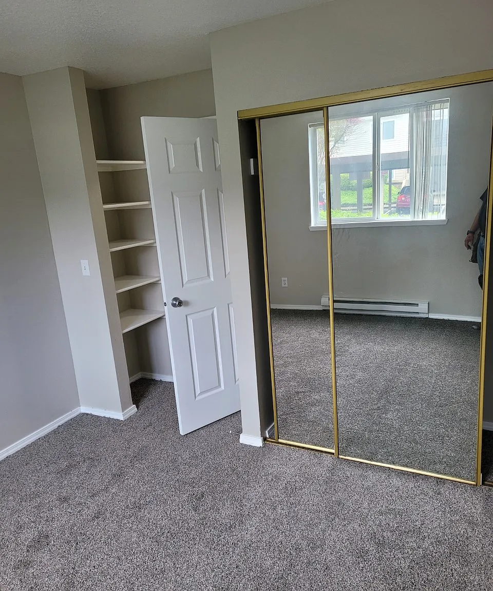 Hidden Creek Apartments — Photo 2
